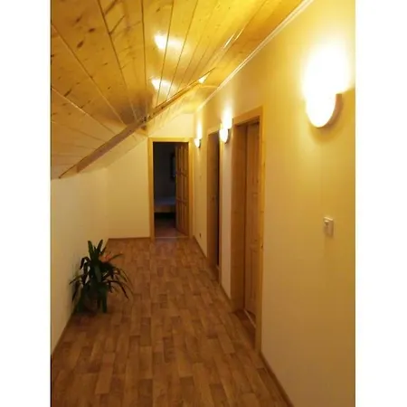 Nyaraló In The Trosenka *